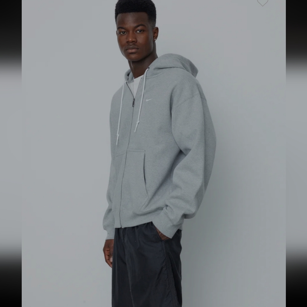 Nike Solo Swosh Full-Zip Hoodie Small